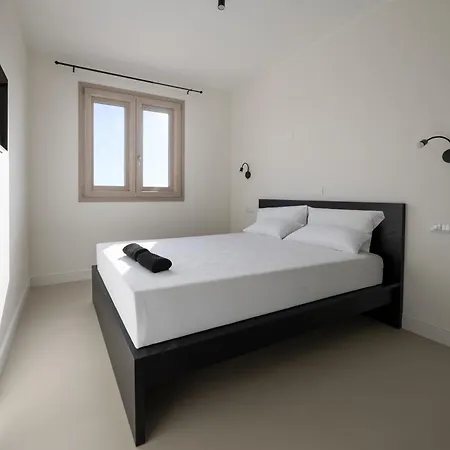 Relax - E Con Giardino Apartman *